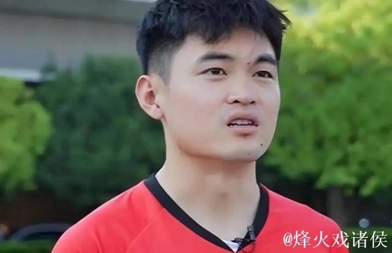 邓涵文与黄紫昌首次携手徐新,共同征战同一家中超球队,未来可期 邓涵文与黄紫昌首次携手徐新,共同征战同一家中超球队,未来可期